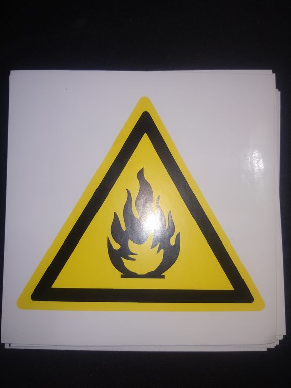 Знак пожарной безопасности "Пожароопасно"