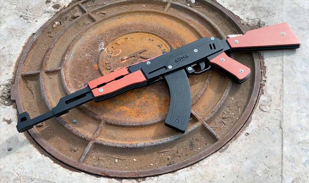 Деревянный автомат Калашникова АК-47 резинкострел макет стреляющий, цена вСанкт-Петербурге от компании MOTOBIKE-TRADE