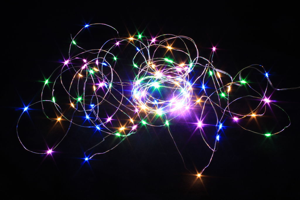 Гирлянда "Нить-роса" 100 LED 10 м на батарейках разноцветная